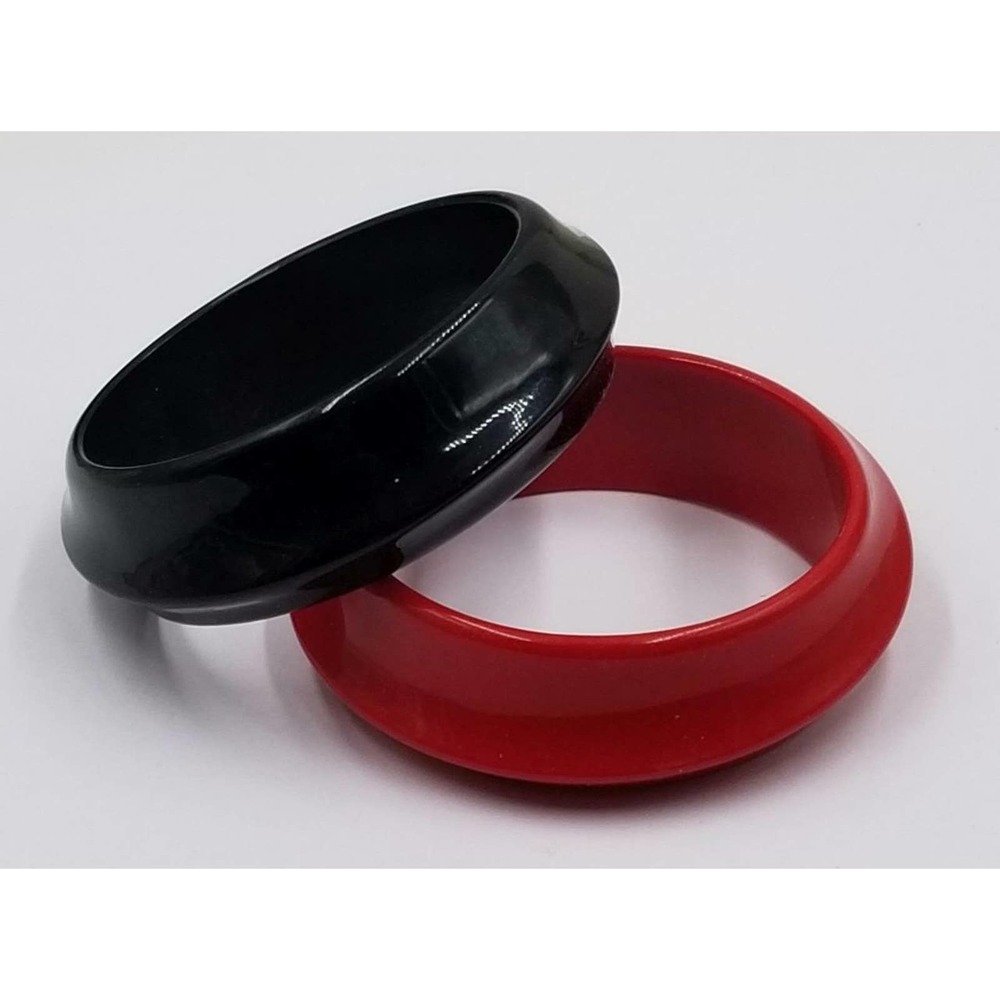 Vintage Chunky Solid Black & Red with Geometric Ring Pair Lucite Bangle Bracelet